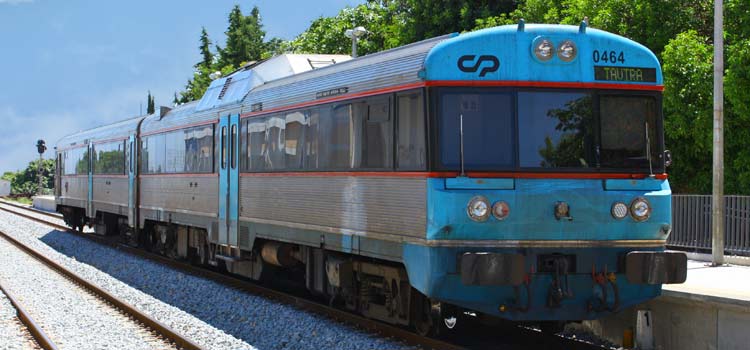 El tren regional entre Faro y Albufeira