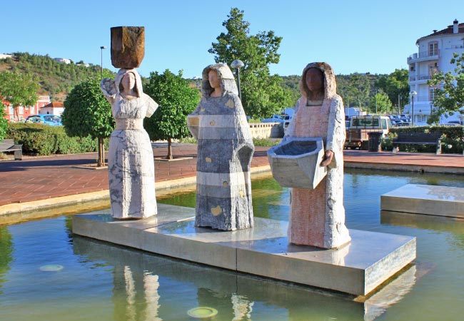 Praça Al-Mutamid Silves