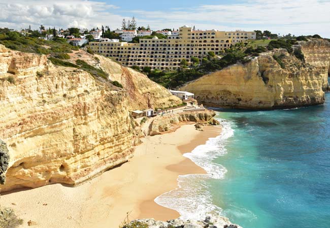 Praia do Vale de Centeanes beach