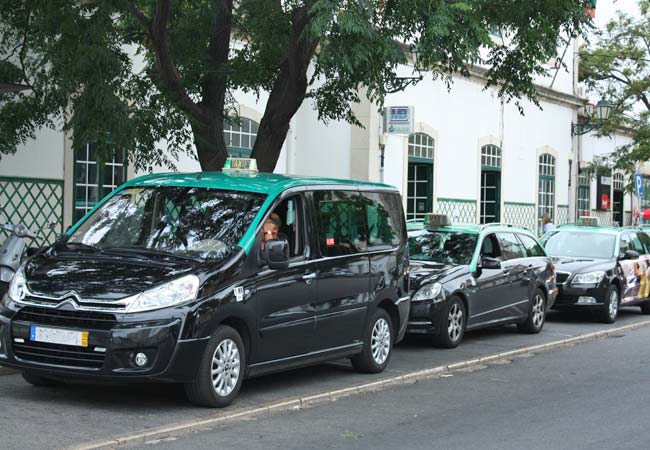 eight-seater taxi Faro