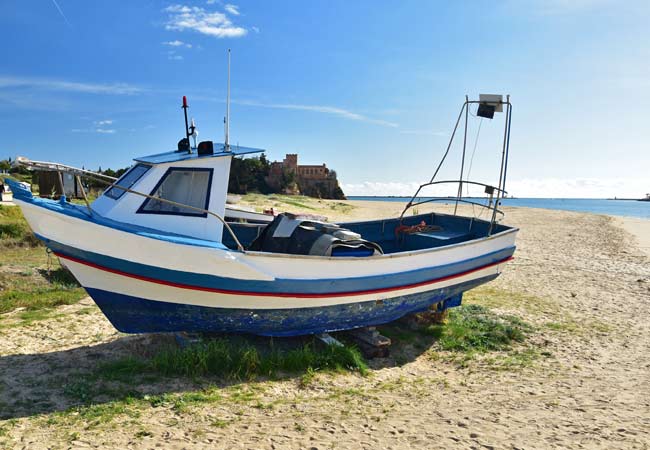 Praia da Angrinha beach