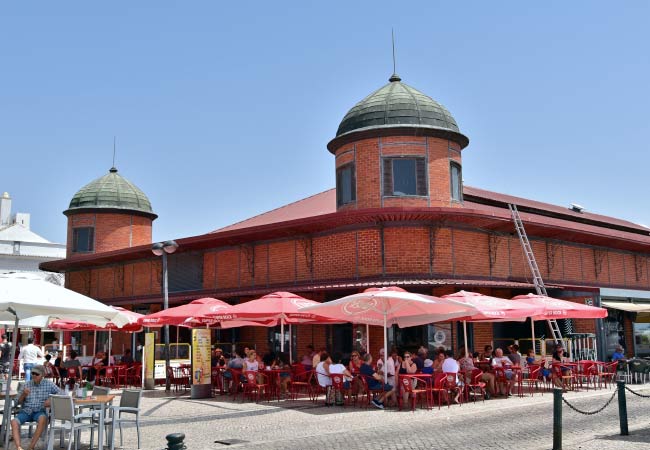 Olhão market building