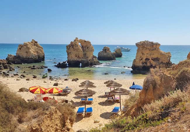 Praia dos Arrifes beach