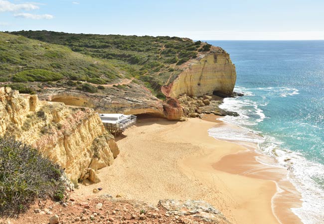 Praia dos Caneiros beach