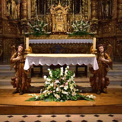 Largo do Carmo church altar